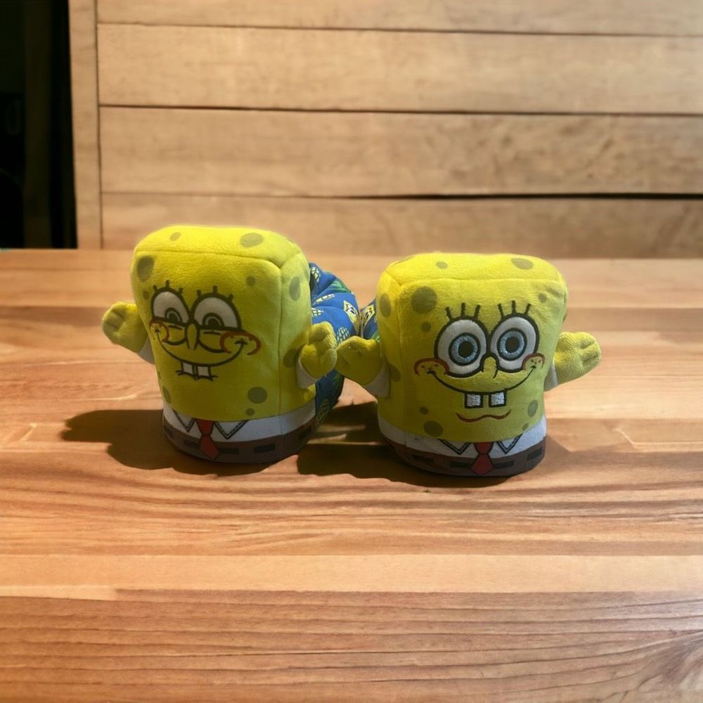 Nickelodeon Sponge Bob slipper size 2-3